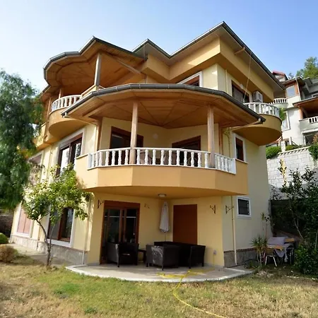 Diamond Hill Villa *